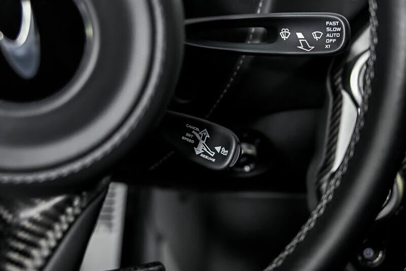 2019 McLaren 720S - Image 28 of 31