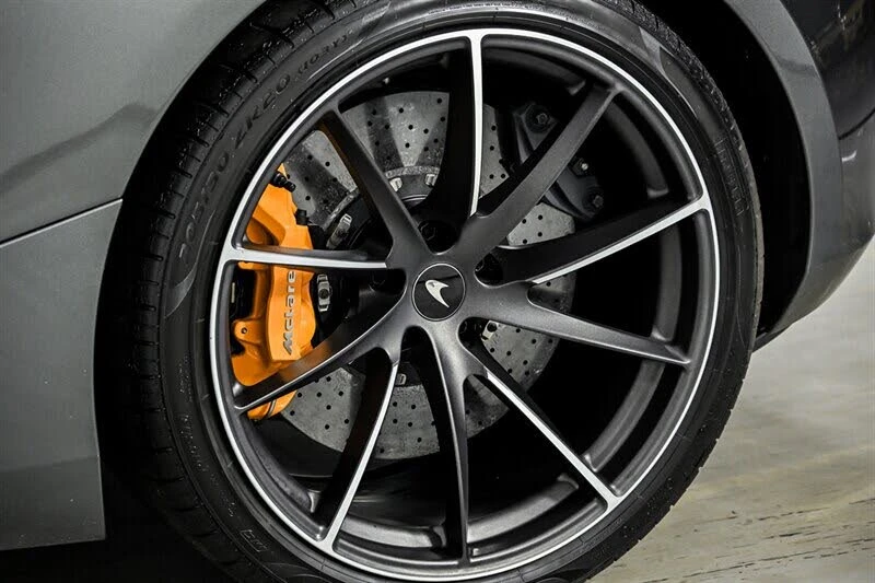 2019 McLaren 720S - Image 16 of 31