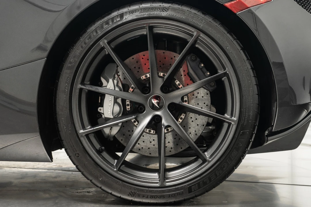 2019 McLaren 720S - Image 11 of 21