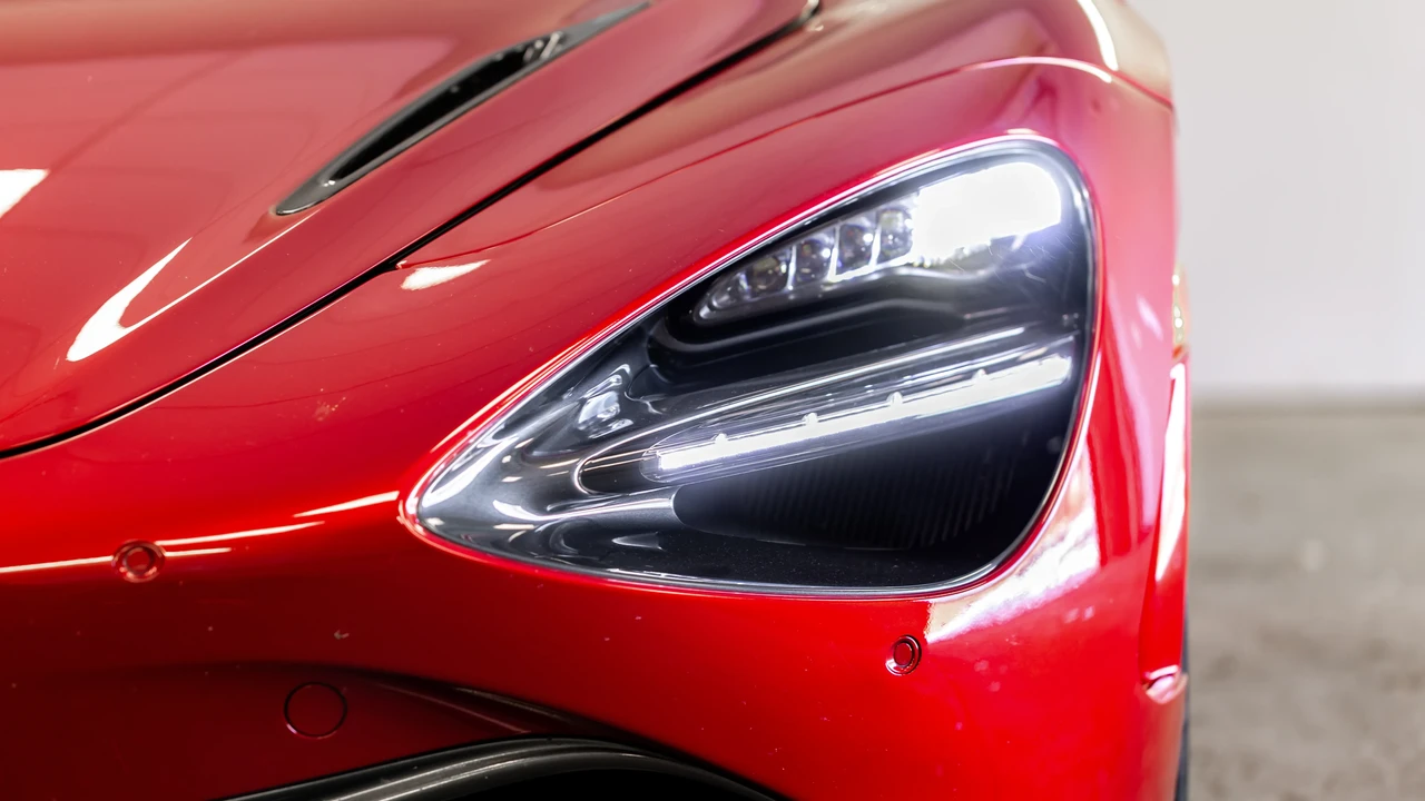2019 McLaren 720S - Image 16 of 31