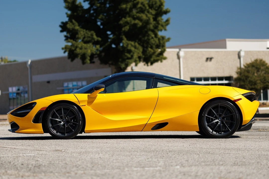 2019 McLaren 720S - Image 16 of 21