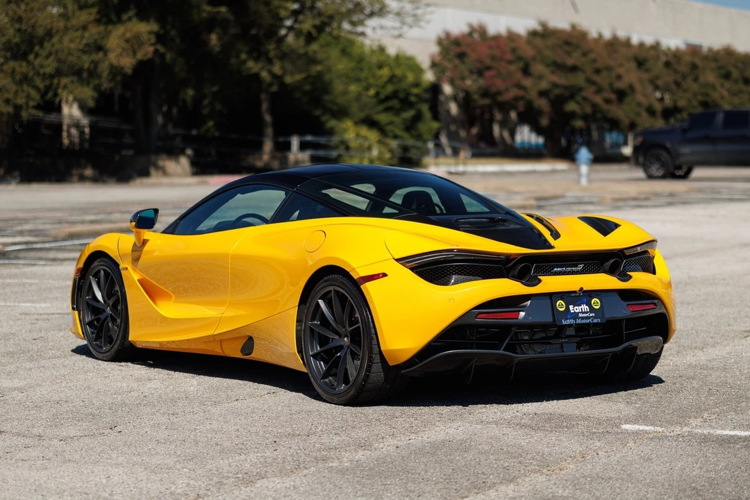 2019 McLaren 720S - Image 15 of 21