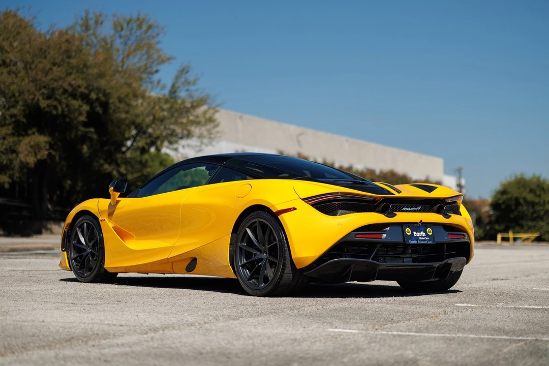 2019 McLaren 720S - Image 14 of 21