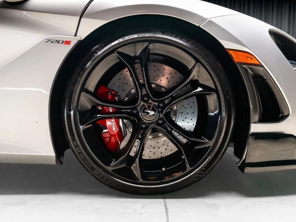 2019 McLaren 720S - Image 30 of 31