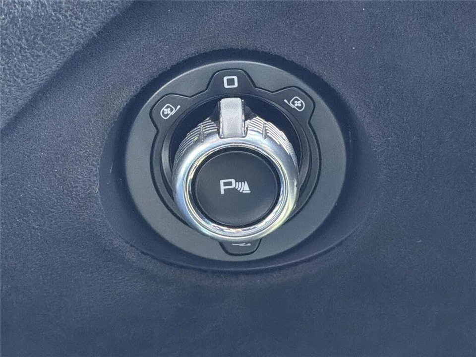 2019 McLaren 720S - Image 19 of 30