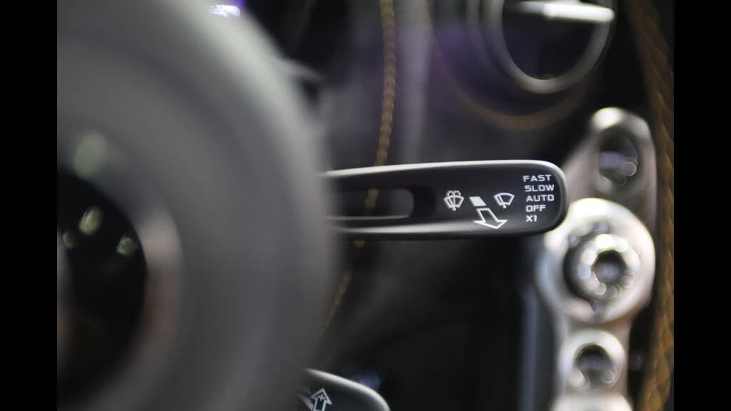 2019 McLaren 720S - Image 24 of 31