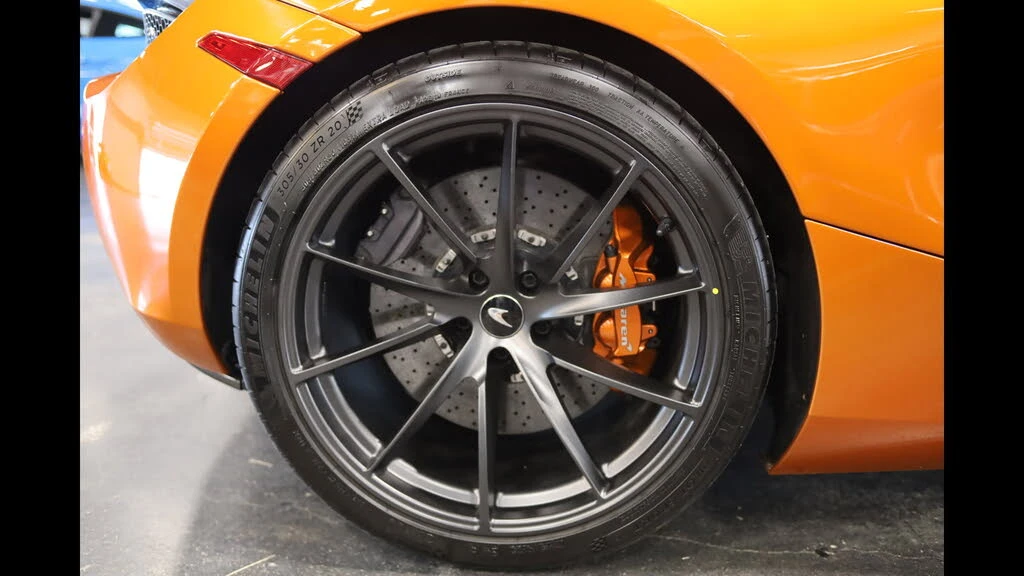 2019 McLaren 720S - Image 10 of 31