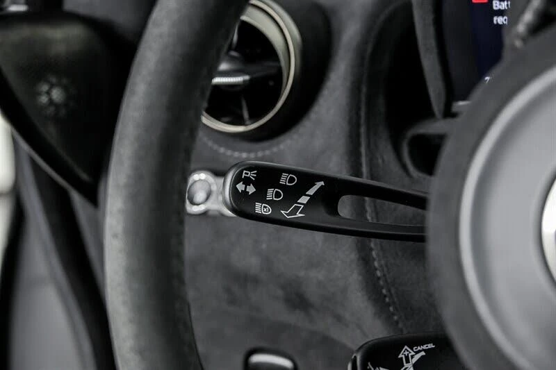 2019 McLaren 720S - Image 26 of 31