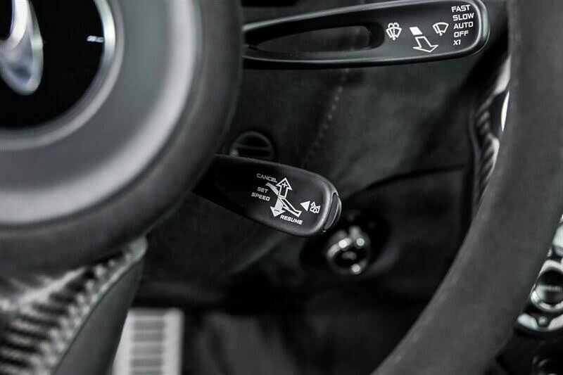 2019 McLaren 720S - Image 28 of 31