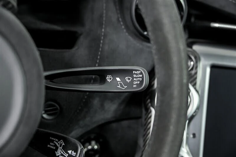 2019 McLaren 720S - Image 30 of 31