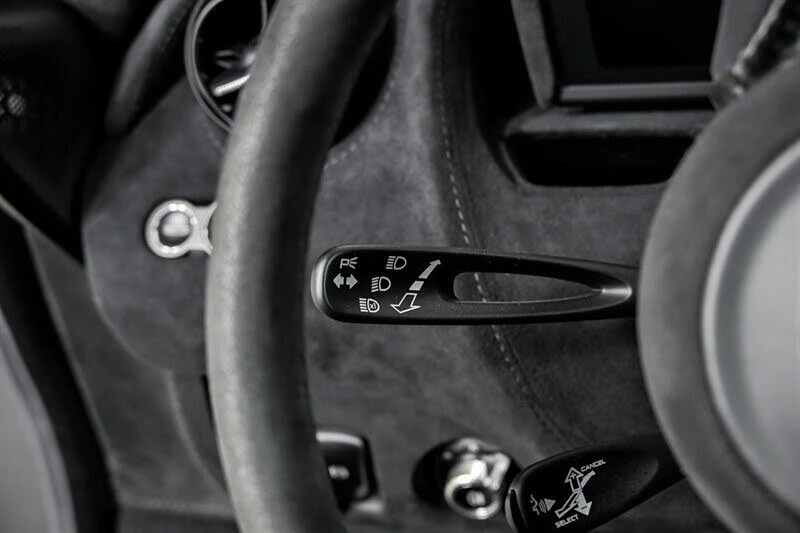2019 McLaren 720S - Image 27 of 31