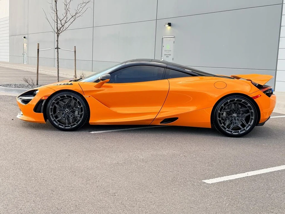2019 McLaren 720S - Image 7 of 31