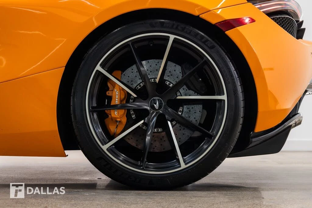 2019 McLaren 720S - Image 7 of 31