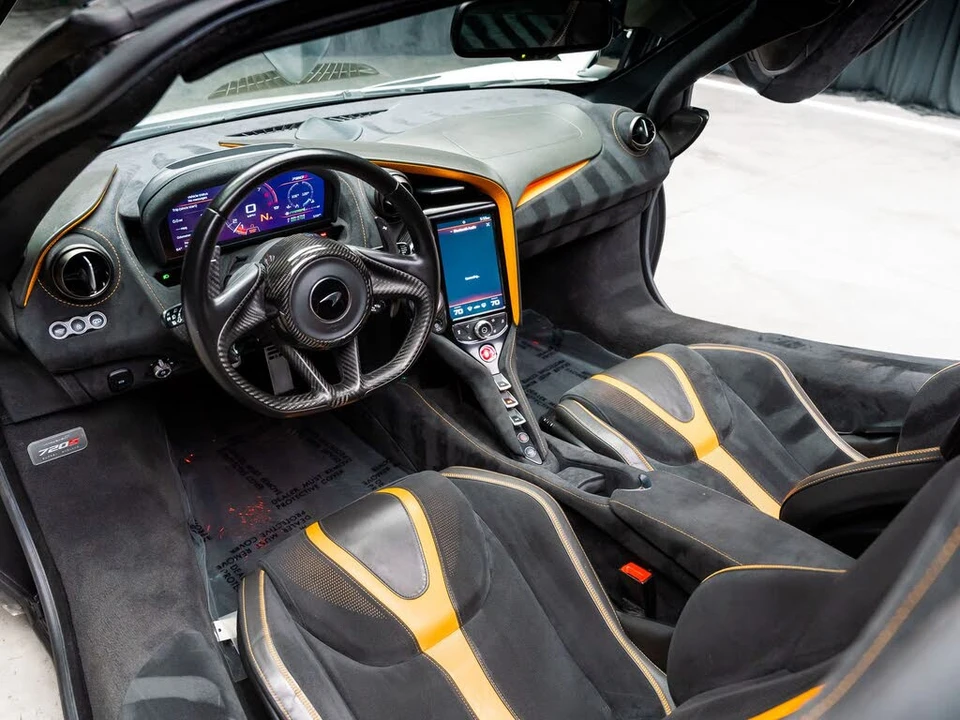 2019 McLaren 720S - Image 6 of 31