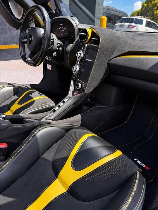 2019 McLaren 720S - Image 26 of 29