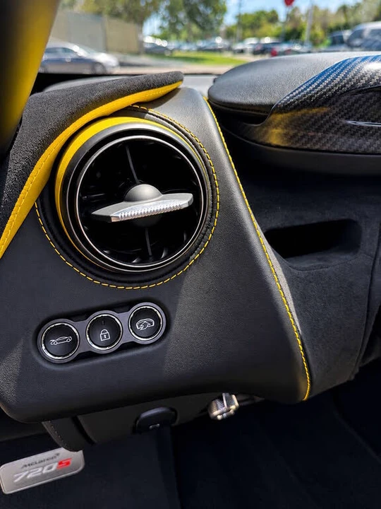 2019 McLaren 720S - Image 18 of 29