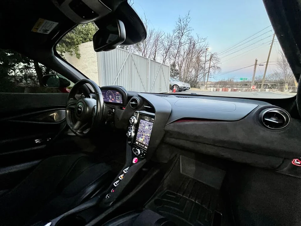 2019 McLaren 720S - Image 26 of 31
