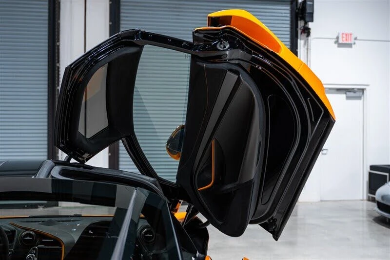 2019 McLaren 720S - Image 30 of 31