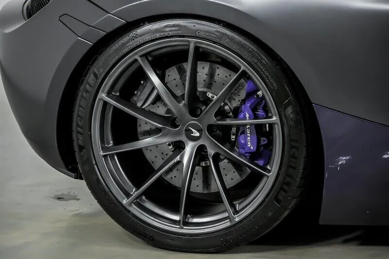 2019 McLaren 720S - Image 17 of 31