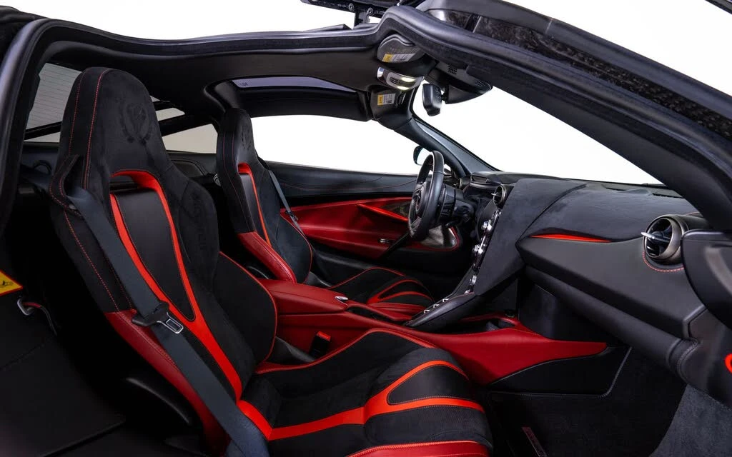 2019 McLaren 720S - Image 24 of 26