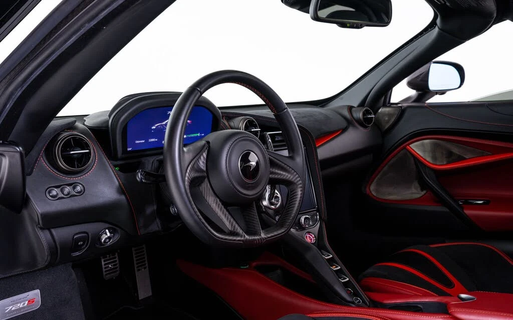 2019 McLaren 720S - Image 20 of 26
