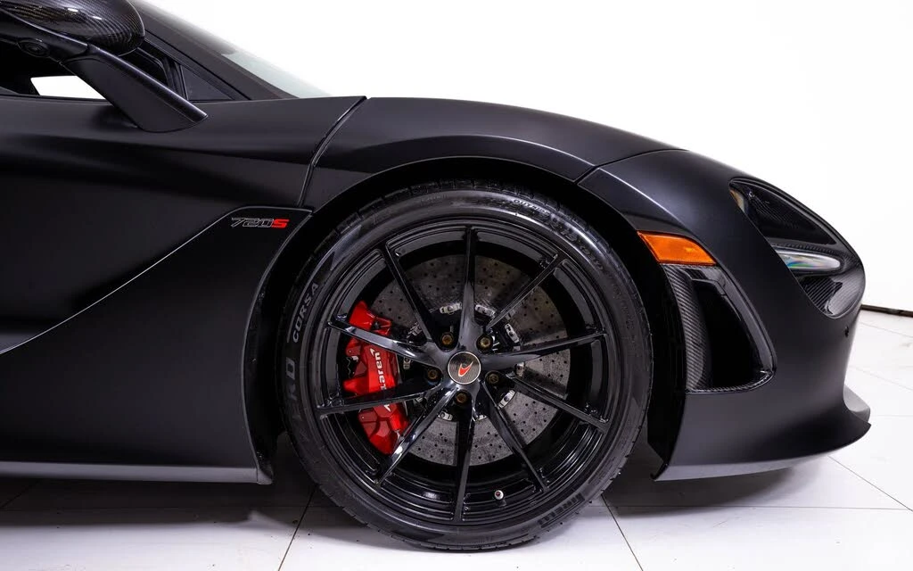 2019 McLaren 720S - Image 19 of 26