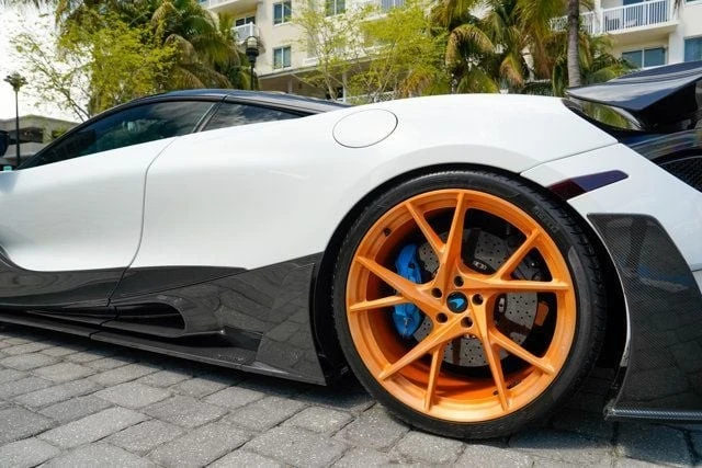 2019 McLaren 720S - Image 18 of 21