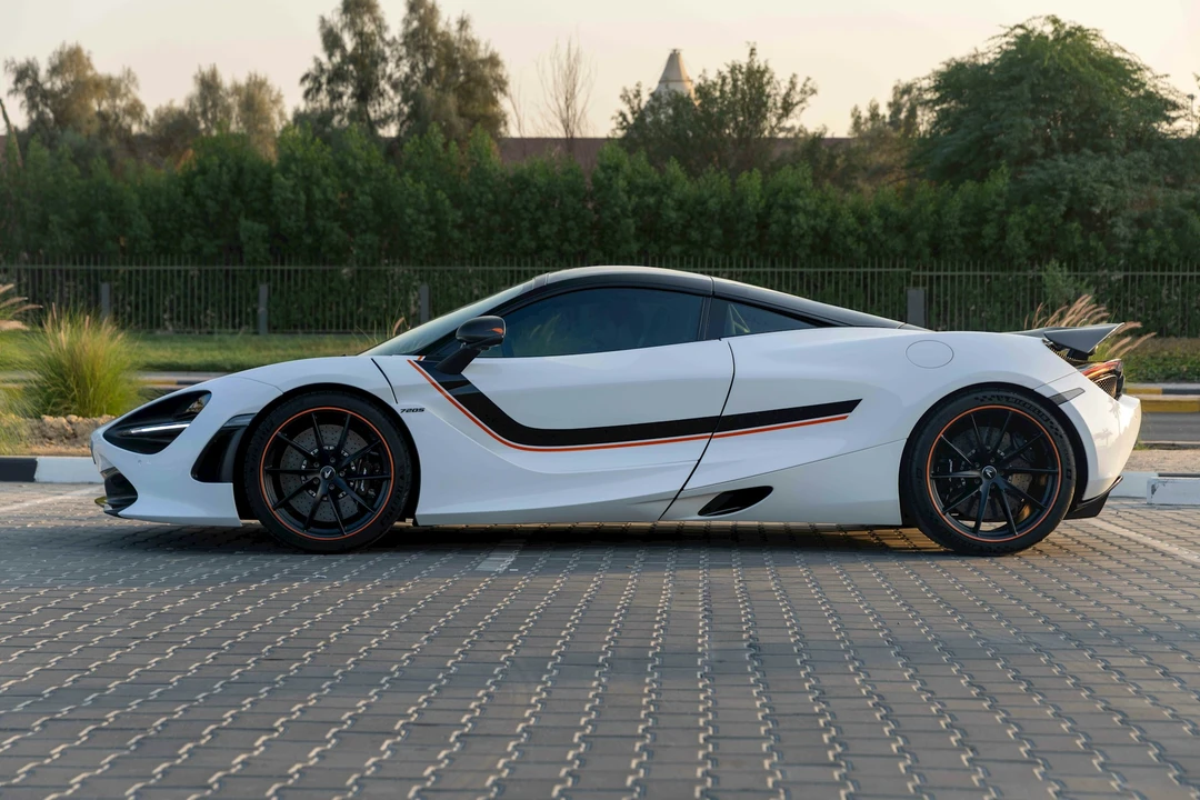 2019 McLaren 720S - Image 14 of 21