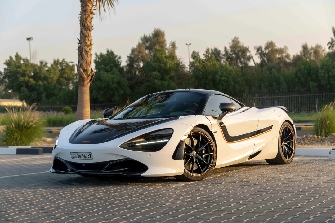 2019 McLaren 720S - Image 9 of 21