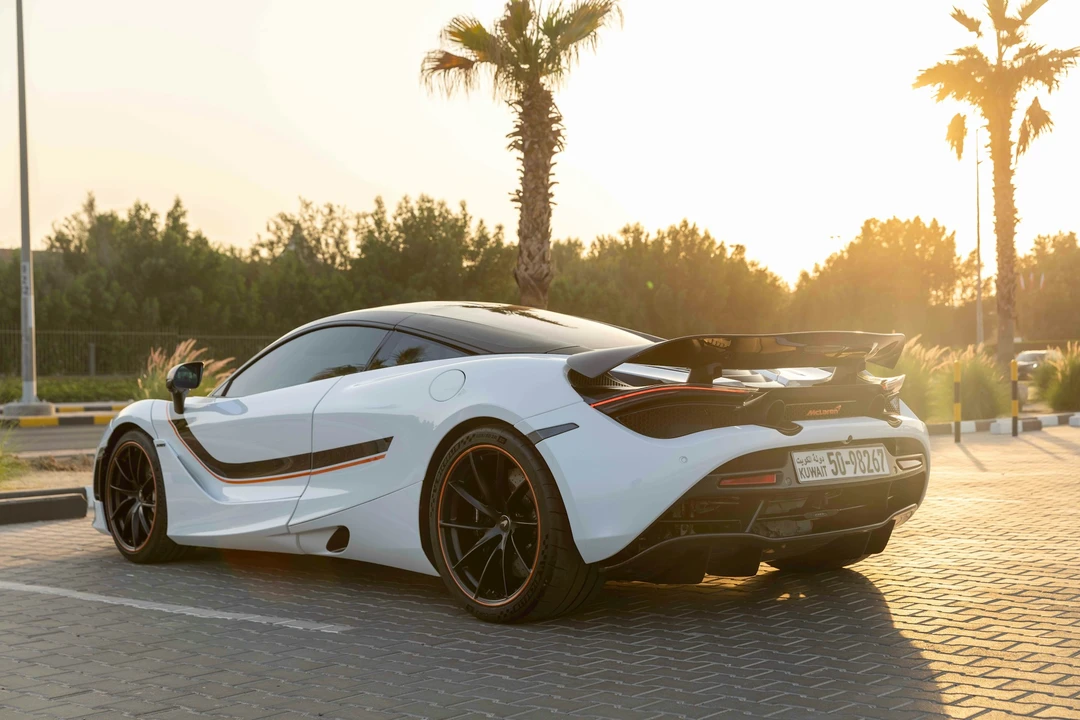 2019 McLaren 720S - Image 19 of 21
