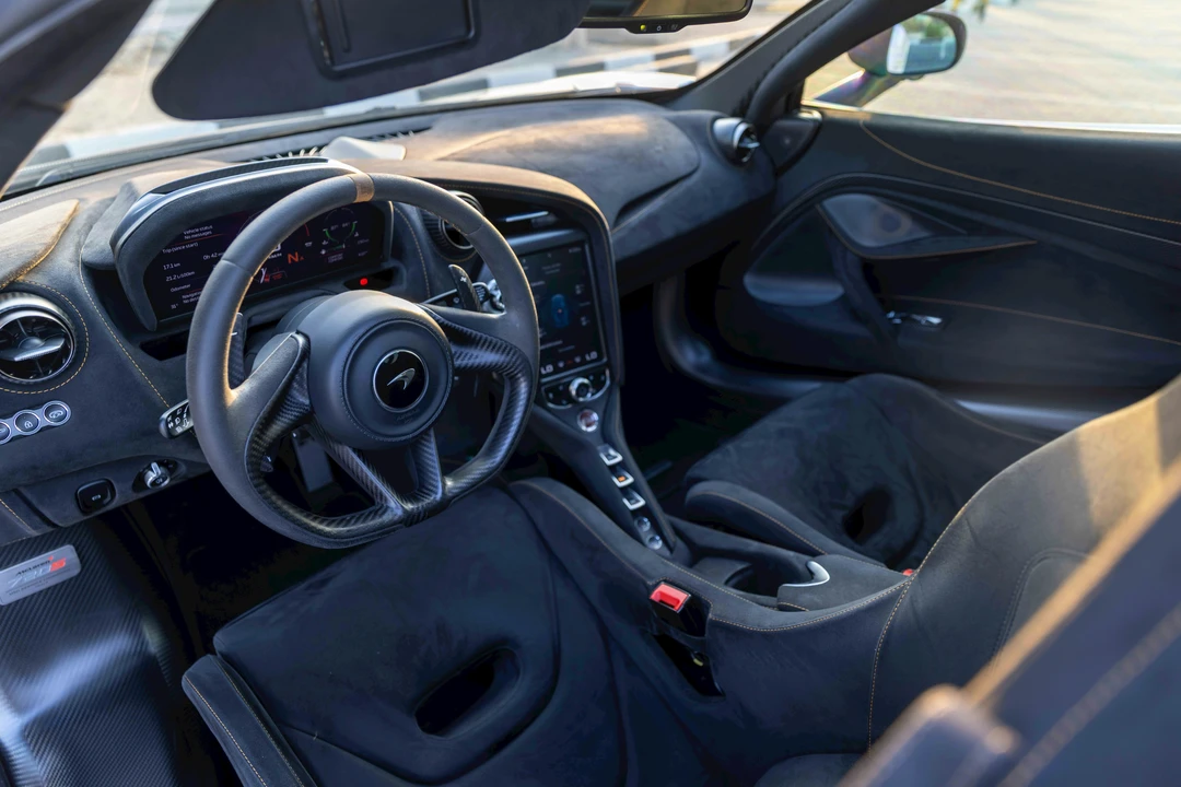 2019 McLaren 720S - Image 4 of 21