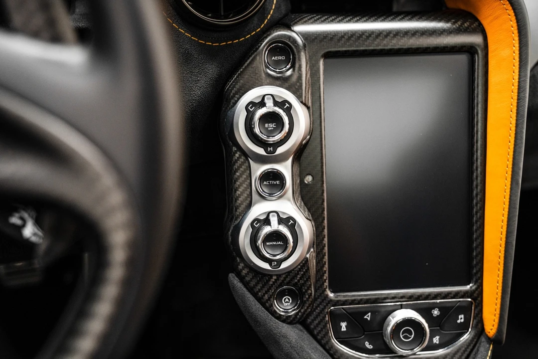 2019 McLaren 720S - Image 15 of 21