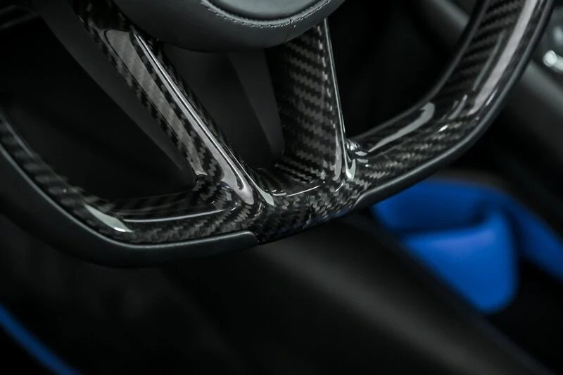 2019 McLaren - Image 26 of 31