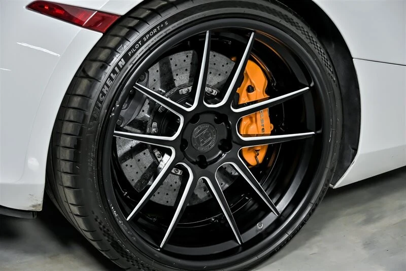 2019 McLaren 720S - Image 17 of 21