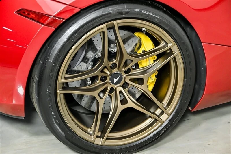 2019 McLaren 720S - Image 19 of 21