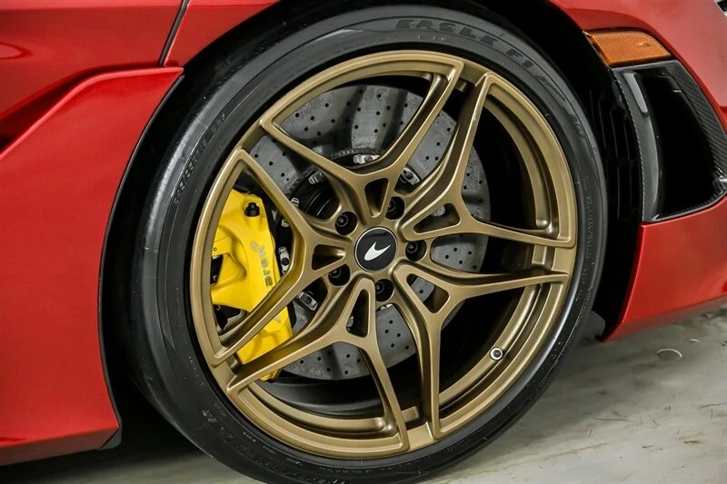 2019 McLaren 720S - Image 20 of 21