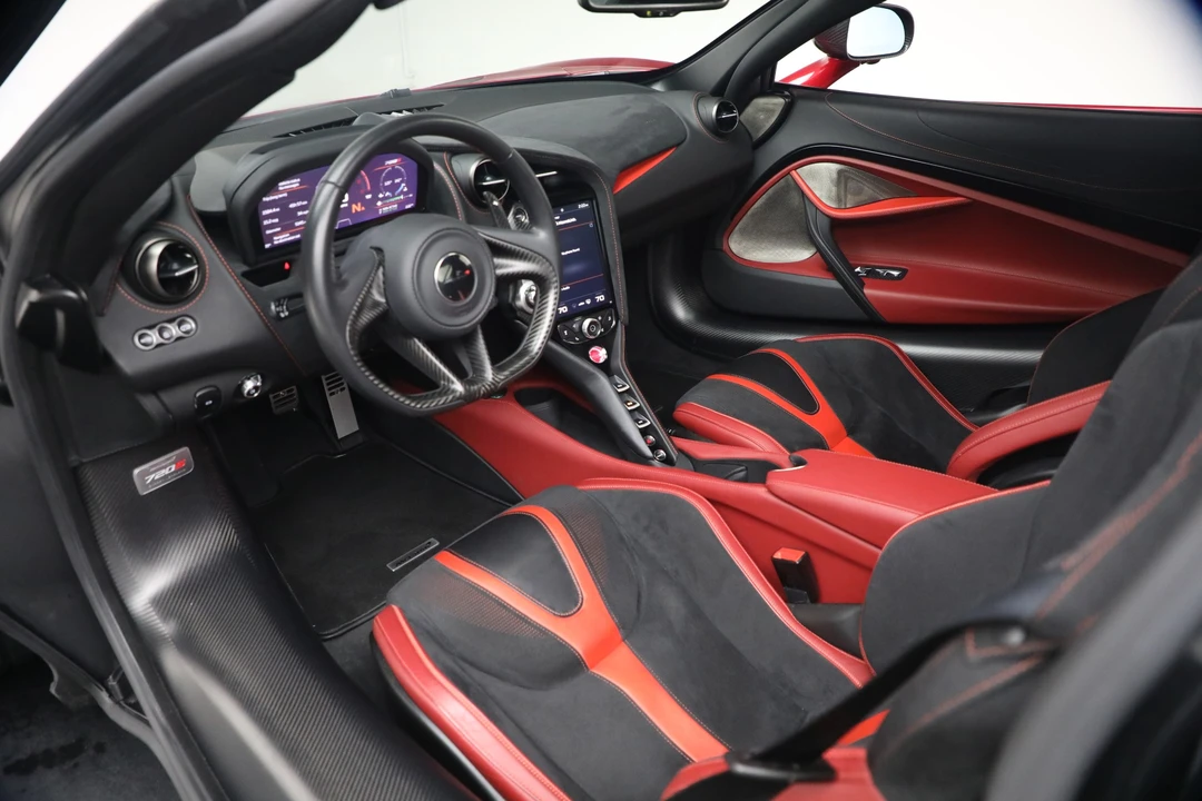 2019 McLaren 720S - Image 23 of 31
