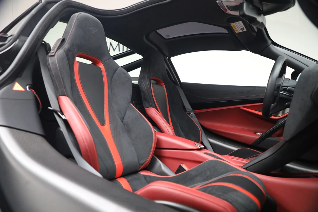 2019 McLaren 720S - Image 24 of 31