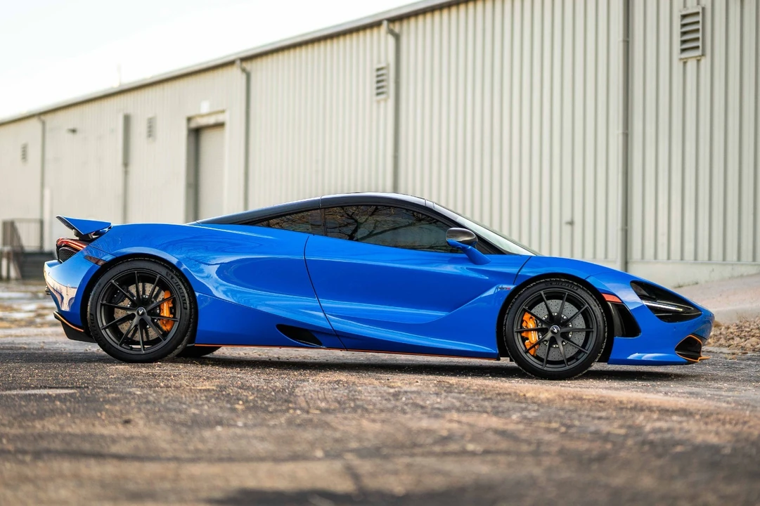 2019 McLaren 720S - Image 2 of 21