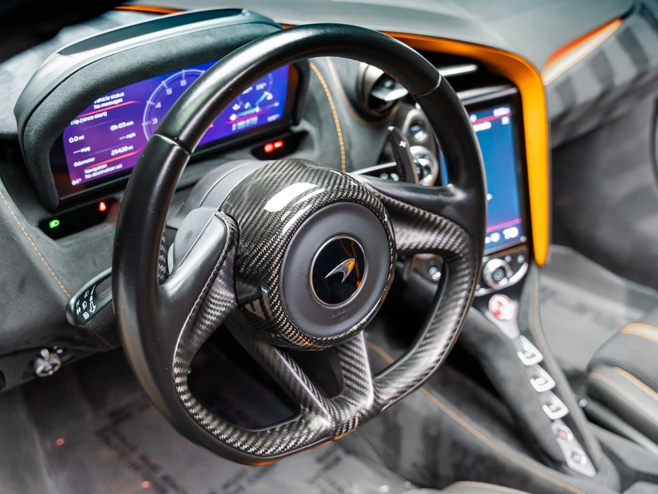 2019 McLaren 720S - Image 7 of 31