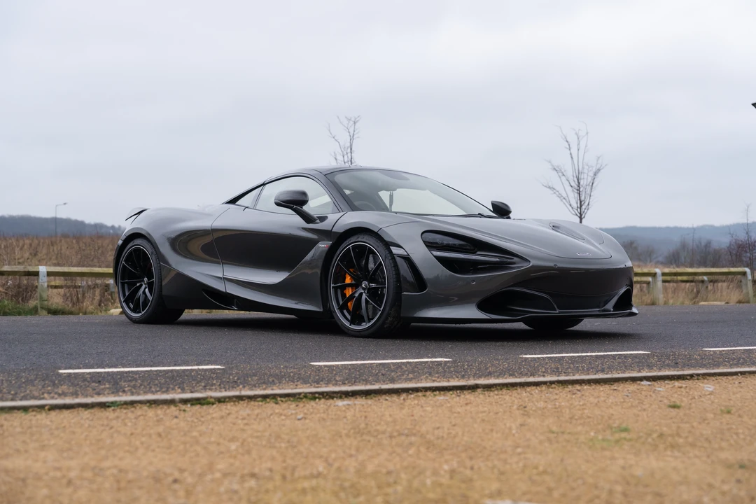 2019 McLaren 720S - Image 3 of 31