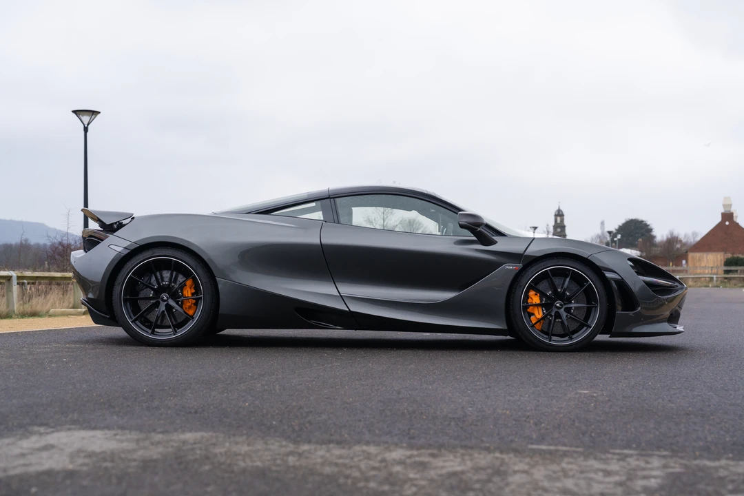 2019 McLaren 720S - Image 4 of 31