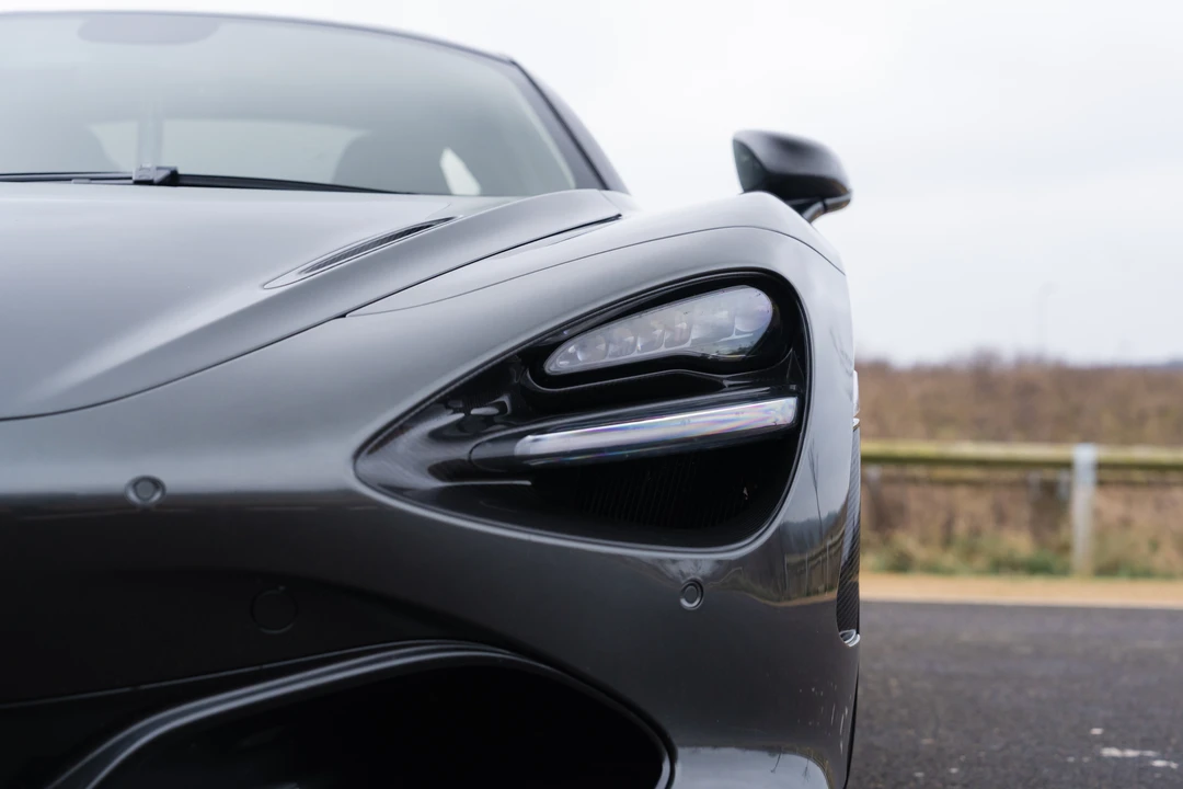 2019 McLaren 720S - Image 16 of 31
