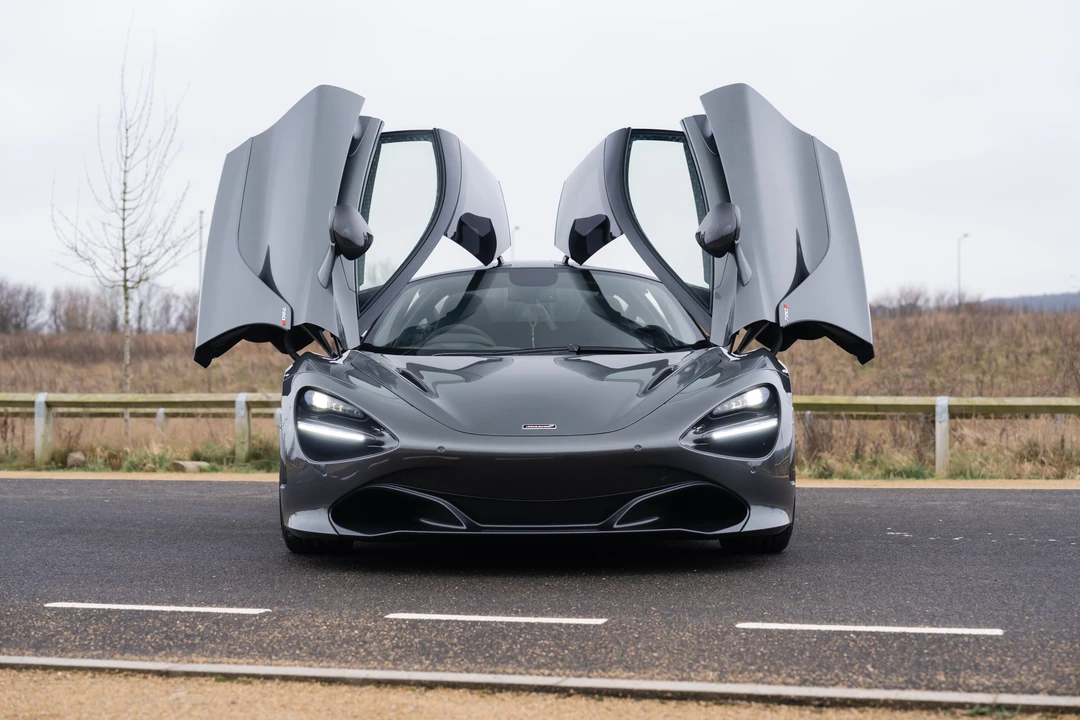 2019 McLaren 720S - Image 12 of 31