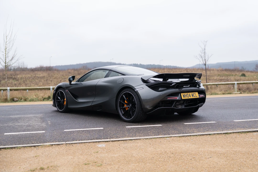 2019 McLaren 720S - Image 7 of 31