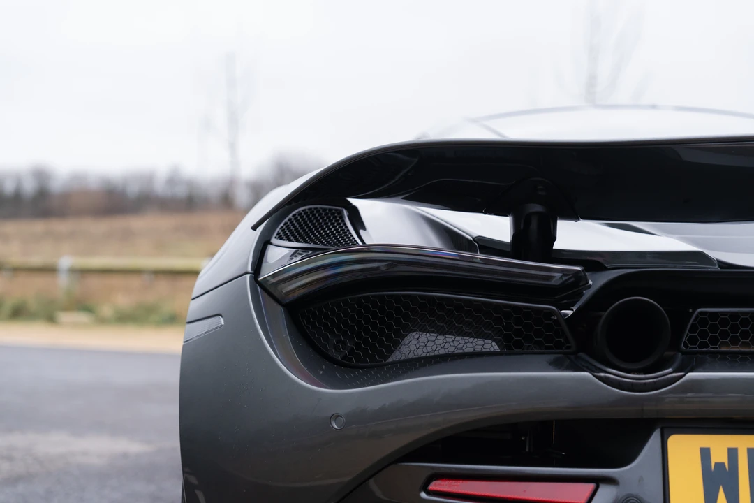 2019 McLaren 720S - Image 27 of 31