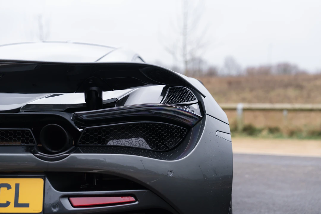2019 McLaren 720S - Image 28 of 31