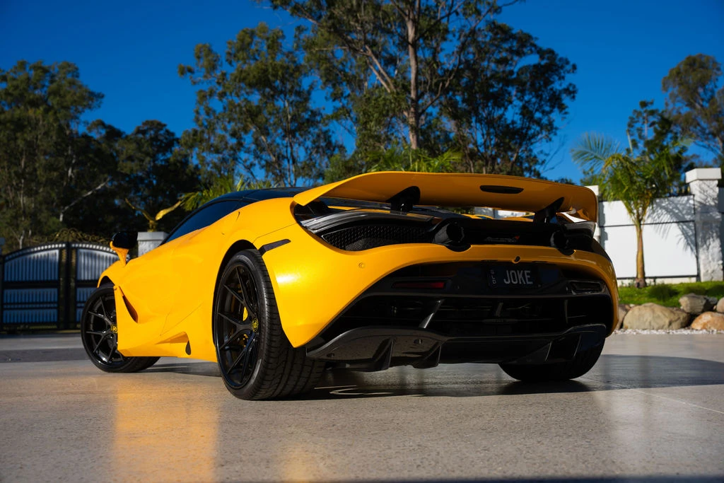 2019 McLaren 720S - Image 7 of 31