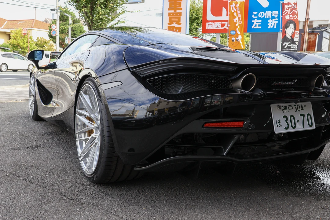 2021 McLaren 720S - Image 12 of 31