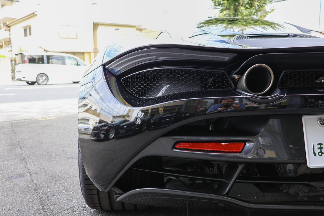 2021 McLaren 720S - Image 13 of 31